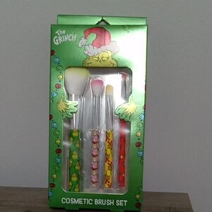 The Grinch Cosmetic Brush Set